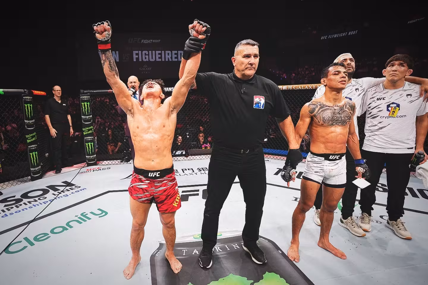 loneer kavanagh victory decision ufc macau.jpg