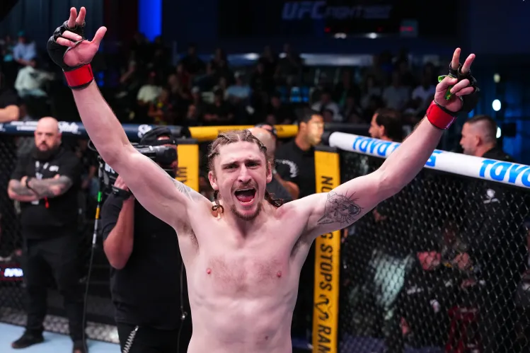 McVey vs. Dumas Middleweight Clash: Stats and Round 1 Submission Breakdown