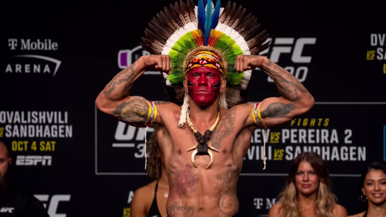Alex Pereira Shaves His Head Before Ciryl Gane Fight at UFC White House