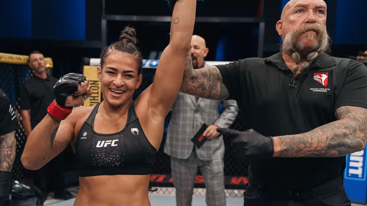 Bia Mesquita Overcomes Early Scare to Submit Melissa Dixon with First Round Armbar