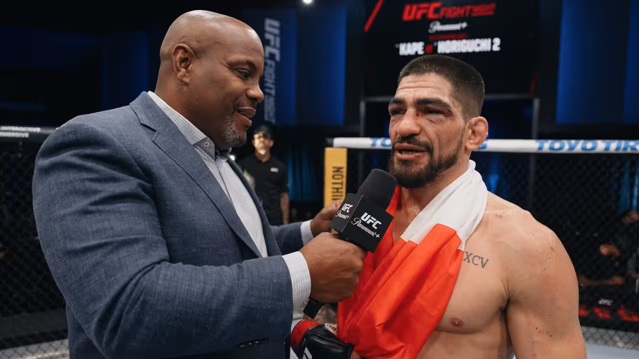 Gaston Bolanos Outworks Michael Aswell for Hard Earned Decision Victory at UFC Fight Night