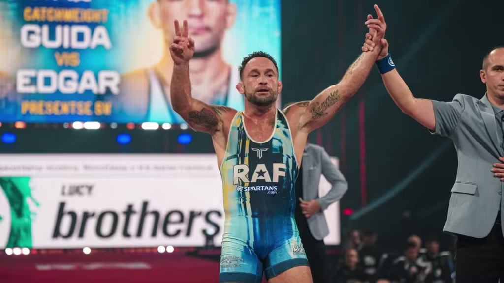 Frankie Edgar Defeats Clay Guida by 9 1 Score in RAF 11 Wrestling Bout