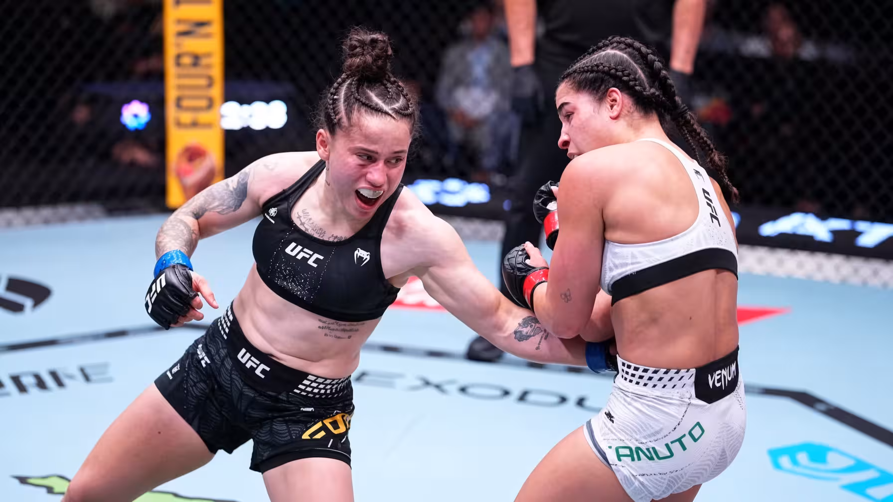 Carol Foro Edges Gigi Canuto in UFC Debut Unanimous Decision