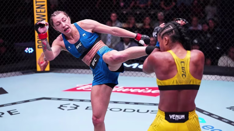 Juliana Miller Submits Ravena Oliveira in Round 2 at UFC Vegas 120