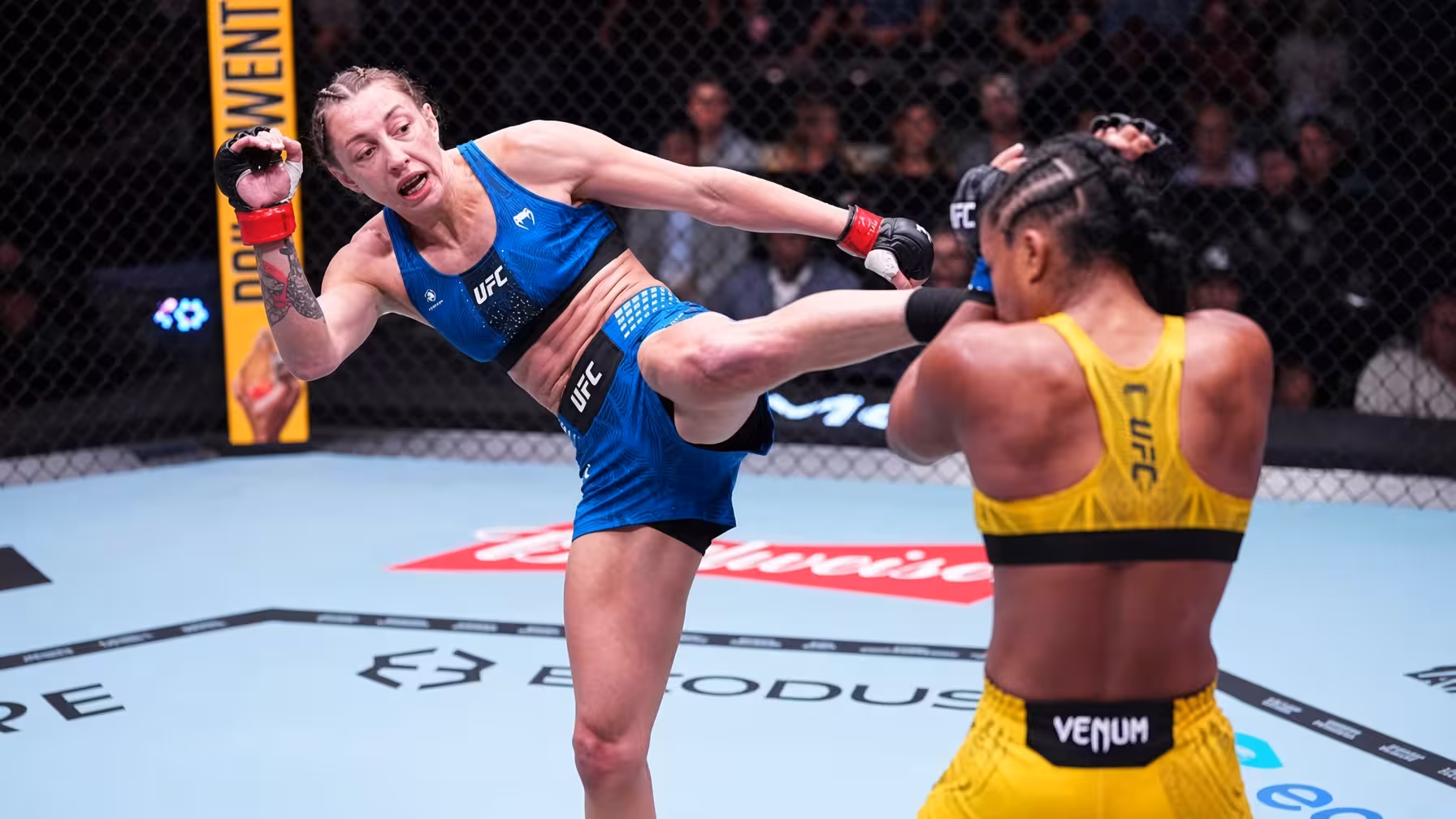 Juliana Miller Submits Ravena Oliveira in Round 2 at UFC Vegas 120