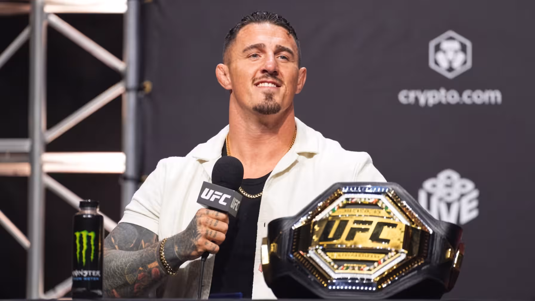 Tom Aspinall Backs Islam Makhachev to Control Ian Machado Garry at UFC 330