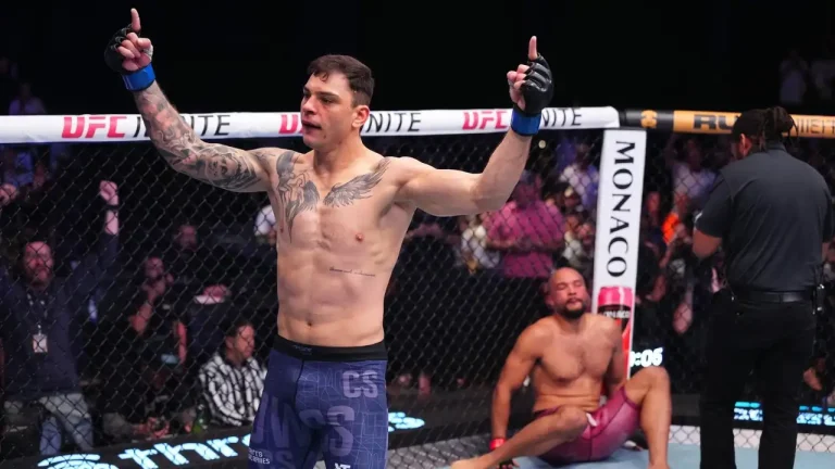 Damian Piwowarczyk Stops Emilio Quissua in Round One at DWCS